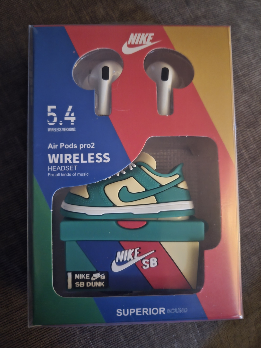 Nike Green & Cream Wireless Earbuds with Sneaker Charging Case